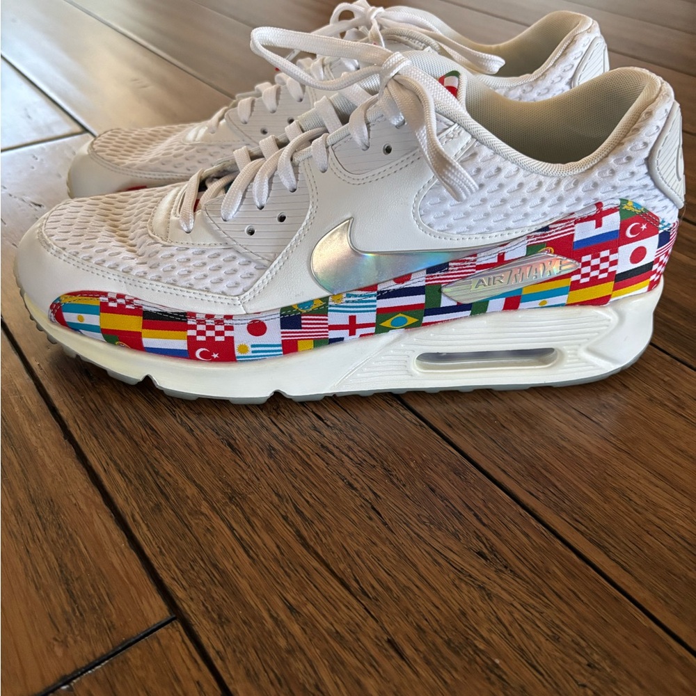 Nike Air Max 90 'International Flag'